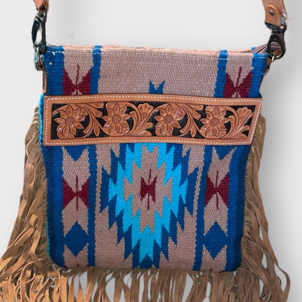 American Darling Cross Body Hand Tooled Saddle Blanket Genuine Leather Bag - Picture 4 of 8